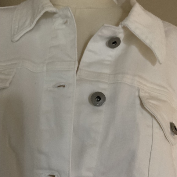 Women’s white jean jacket - Picture 2 of 7